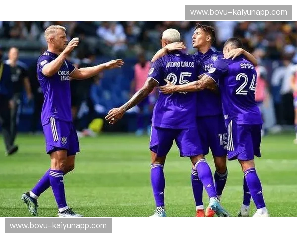 宿命之战：当翡翠城的雨落入玫瑰城的伐木场——西雅图海湾人与波特兰伐木者的卡斯卡迪亚恩怨录